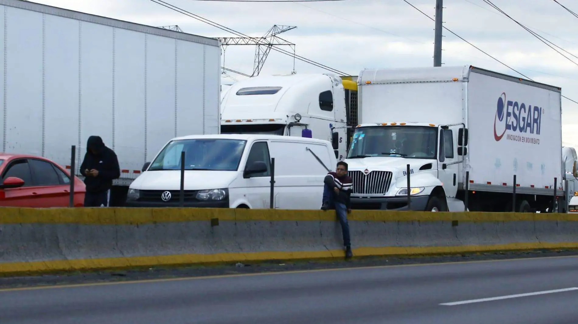 Autopista México-Puebla cerrada en ambos sentidos